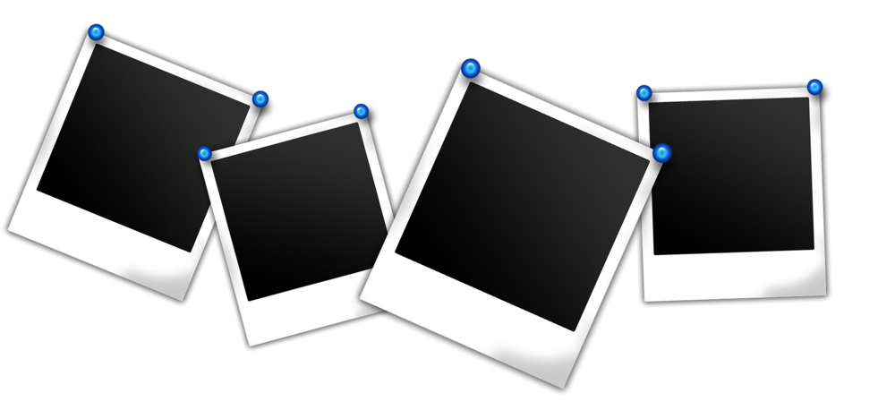 Bild mit mehreren noch nicht entwickelten Fotos aus einer Sofortbildkamera